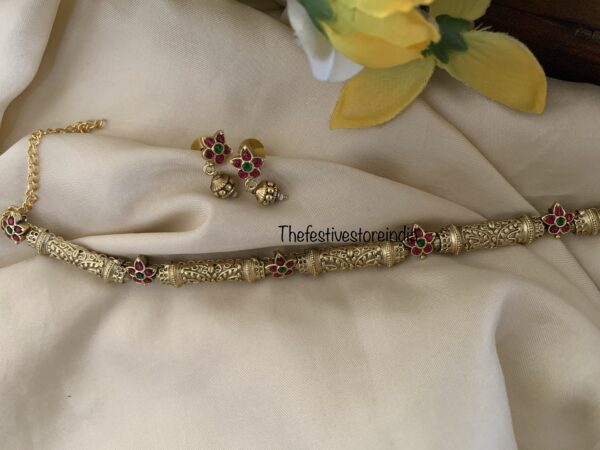 Carvings and floral minimalist jadau set