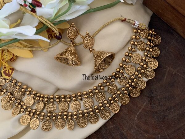 Premium polish Kaasu necklace set with a twist