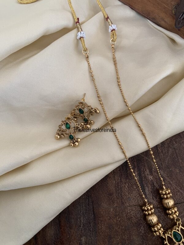 Budgeted carved lotus chain set