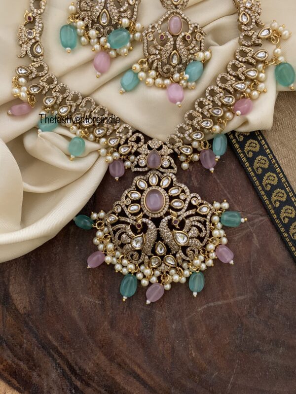Classic mint and pink beads victorian necklace set