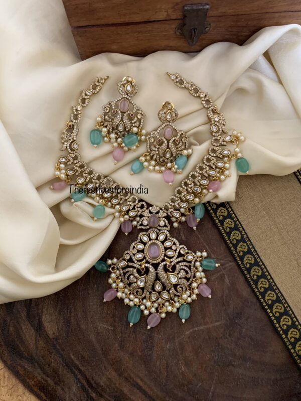 Classic mint and pink beads victorian necklace set