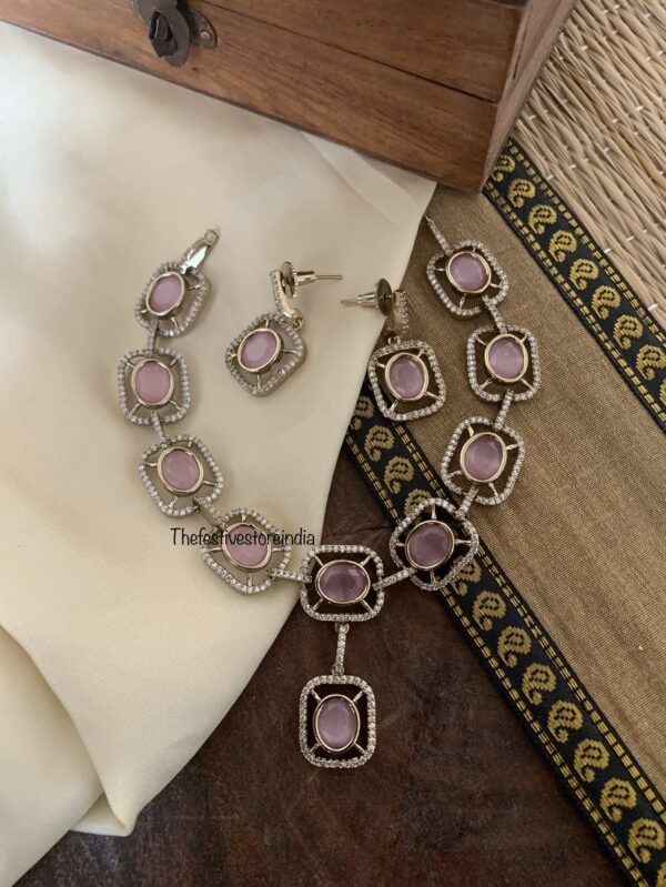 AD Pink loop necklace set