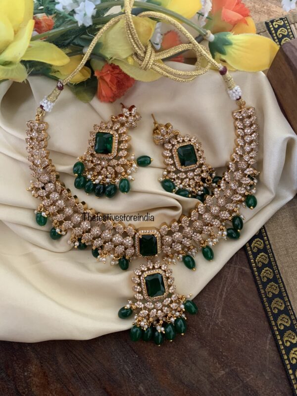 Budgeted Gold finish green drops Victorian set