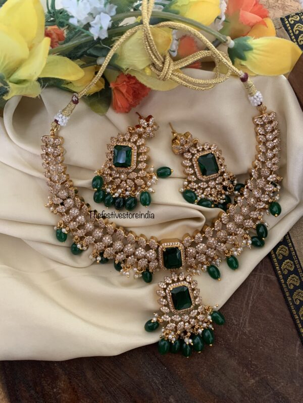 Budgeted Gold finish green drops Victorian set