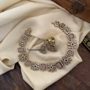 Budgeted pink floral Victorian set