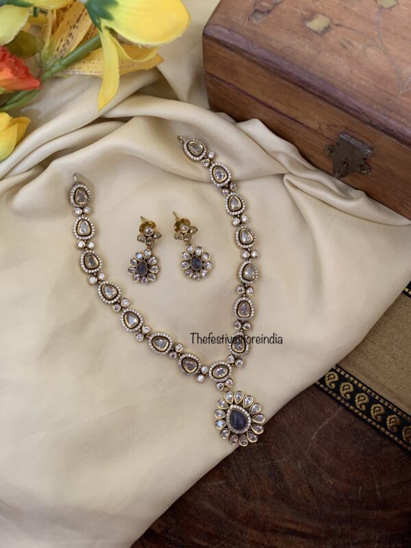 Budgeted grey / purpleish stone Victorian set