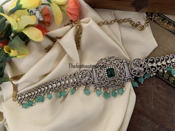 Budgeted Victorian green hipchain