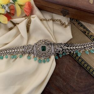 Budgeted Victorian green hipchain