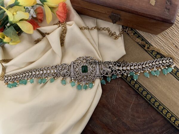 Budgeted Victorian green hipchain