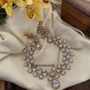 Starry white diamonds set