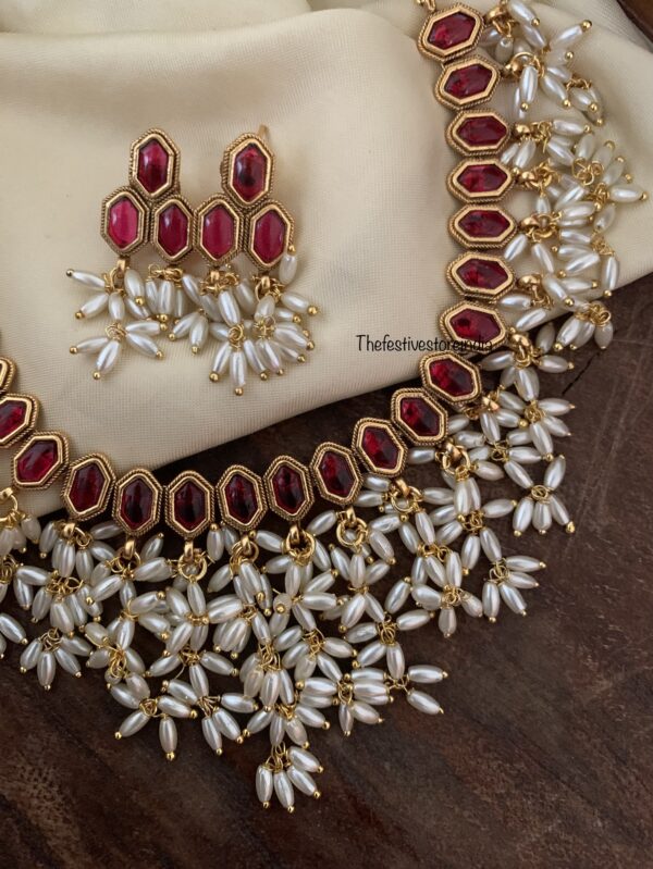 Fusion red stone rice pearls set