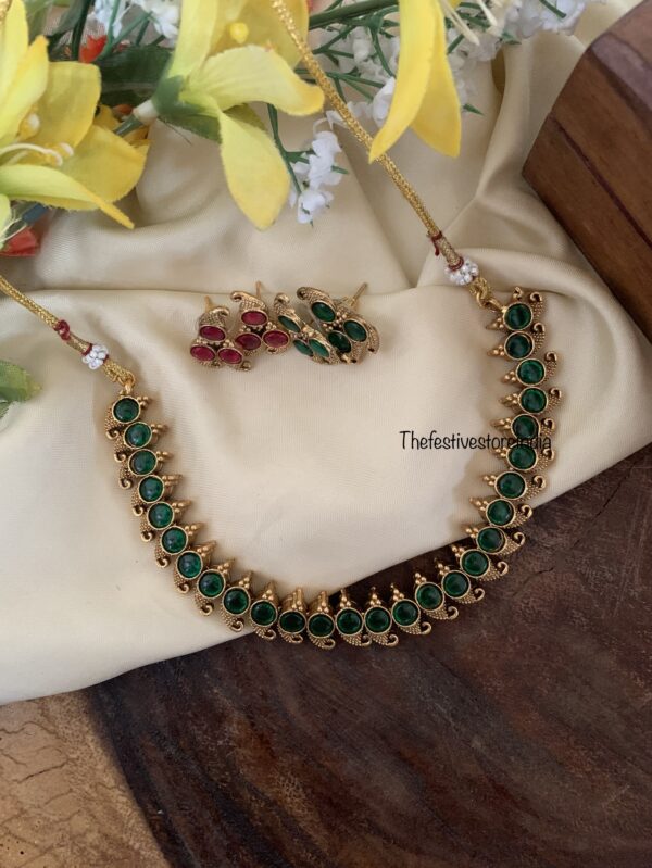 Reversible matte red green maanga set