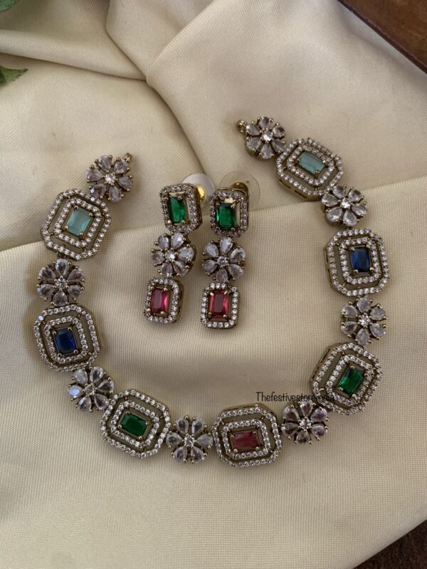 Multi colour floral budgeted set