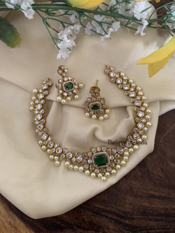 Emerald pearl drops choker necklace set