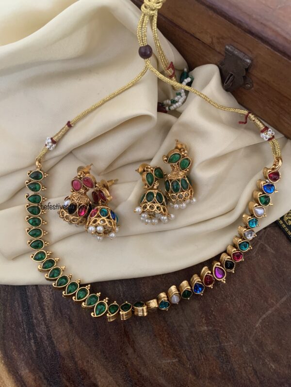 Reversible matte navarathna & green necklace set