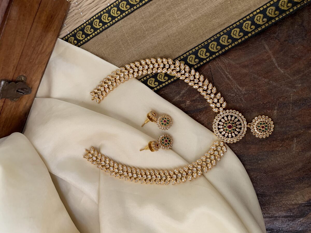 Diamonds attigai round drops set
