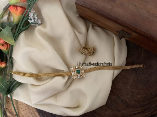 Budgeted AD Emerald Mopp choker set