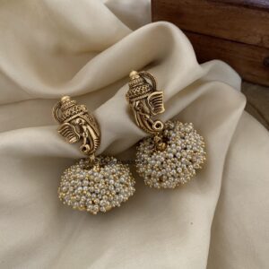 Bappa cluster pearls earrings