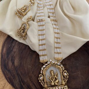 All white bridal Ganapa haaram set