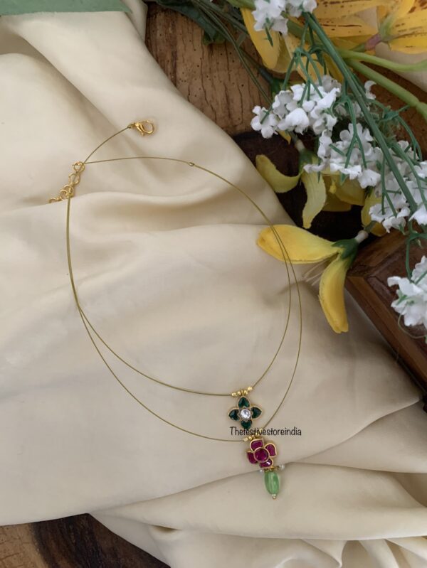 Jadau minimalist green & red pendant chain