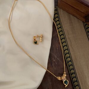 Minimalist micro gold palakka necklace set