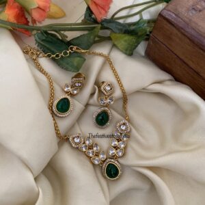 Emerald pendant short set