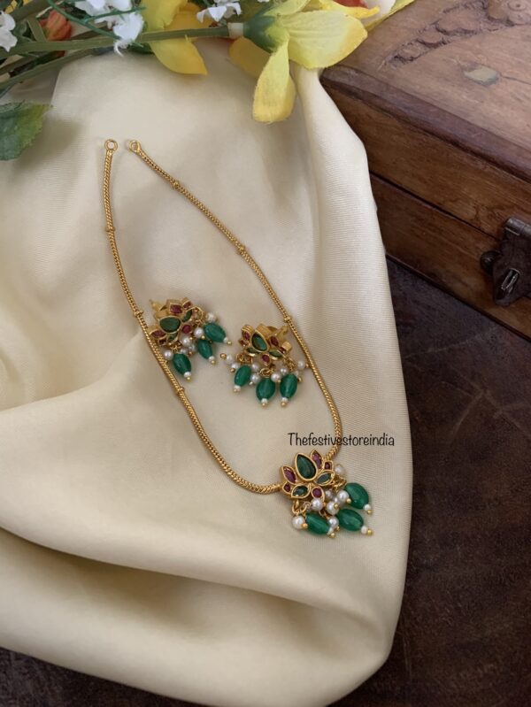 Budgeted Taamarai/Lotus green beads necklace set