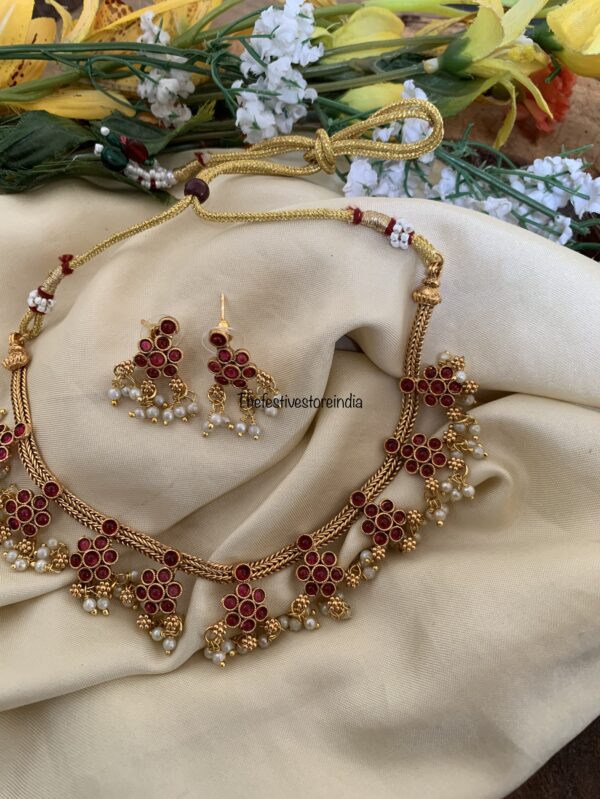 Budgeted kemp gejje necklace set
