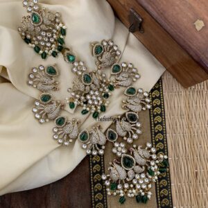 Navilu emerald green drops set