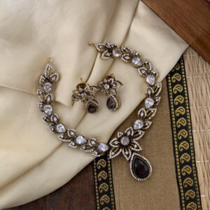 Purple stone leafy victorian set