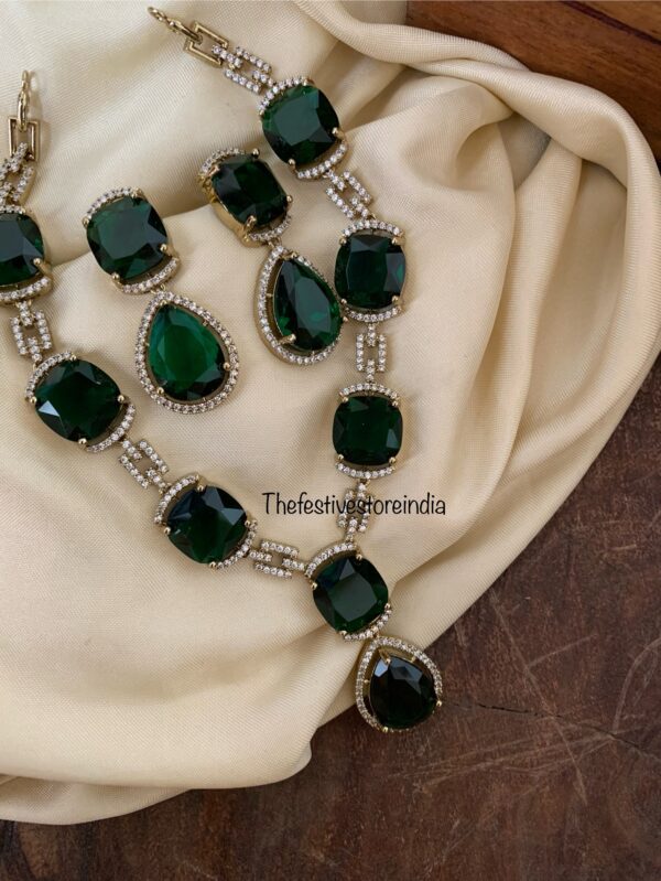 AD all EMERALD set