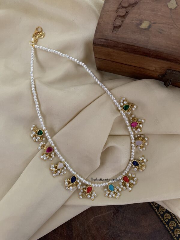 Jadau Kemp and Navarathna reversible chain