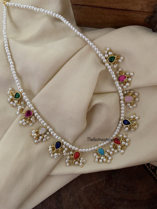 Jadau Kemp and Navarathna reversible chain