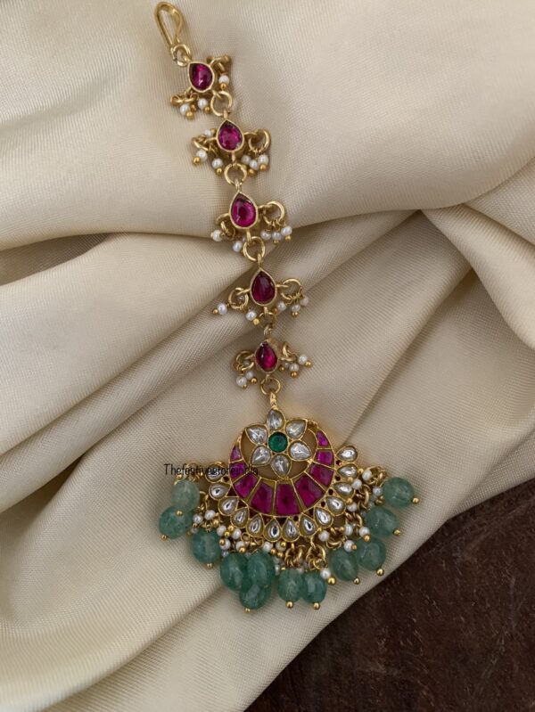 Jadau classic style maangtikka