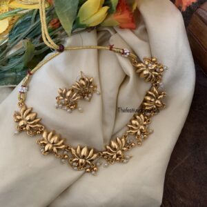 Budgeted all gold matte lotus set