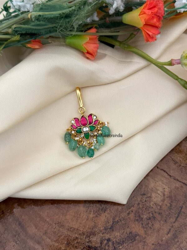 Jadau hook style lotus Red Green maangtikka