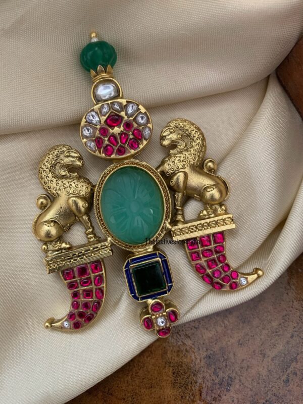 Jadau Aqua blue stone unisex lion pendant