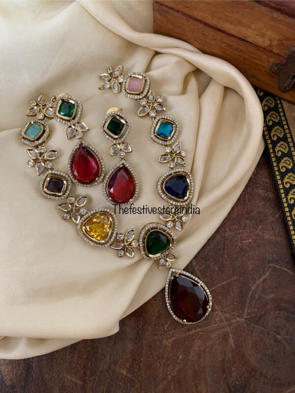Classy Victorian drop multicolour set V2