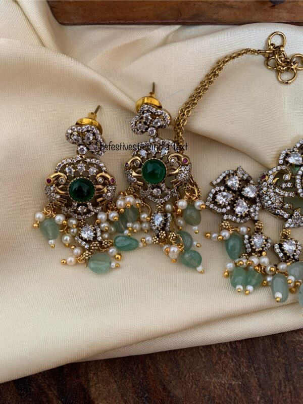 Budgeted Victorian asymmetric green drops choker set