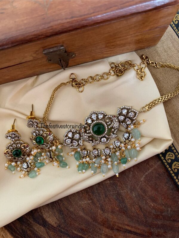 Budgeted Victorian asymmetric green drops choker set