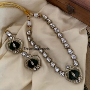 Designer victorian chain set with Emerald / Green stone