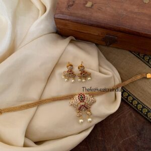 AD pendant attigai choker set