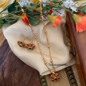 Budgeted Flower pendant chain set