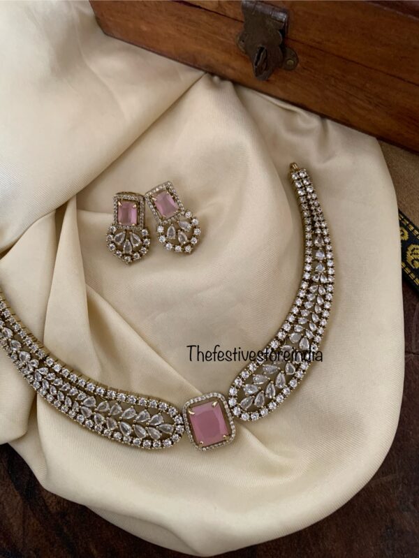 Budgeted Irakkai pink set