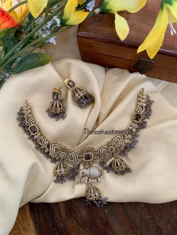 Purple beads victorian necklace set