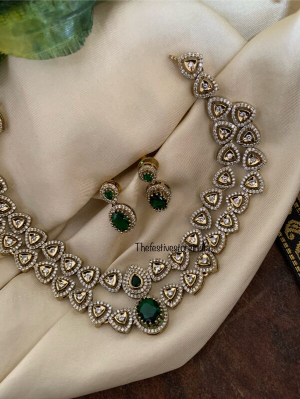 Classic 2 layer Victorian necklace set - Green