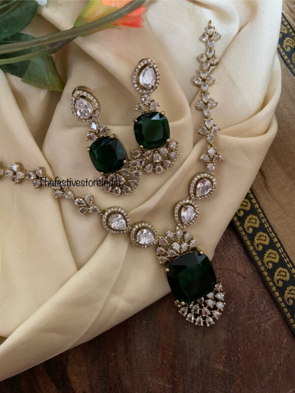 Emerald designer Victorian necklace set
