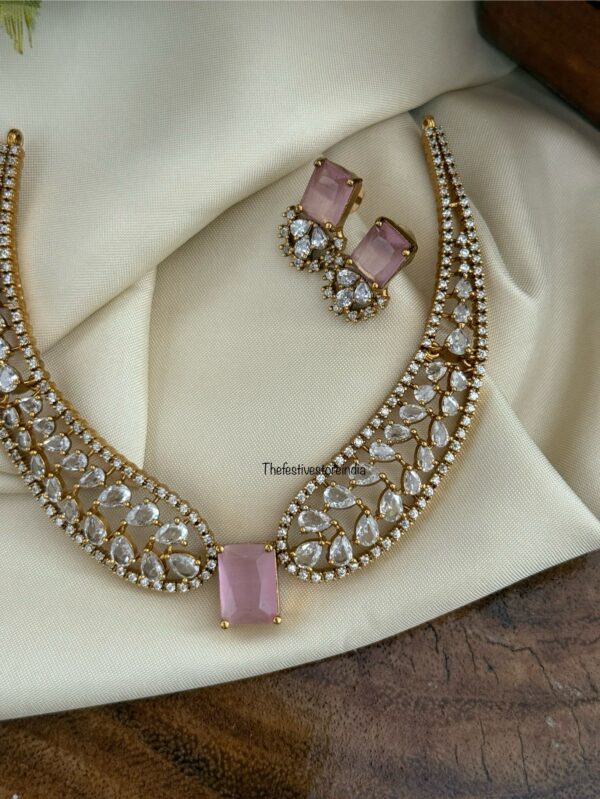 Budgeted Irakkai pink set