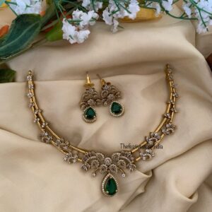 Floral diamond emerald pendant hasli set