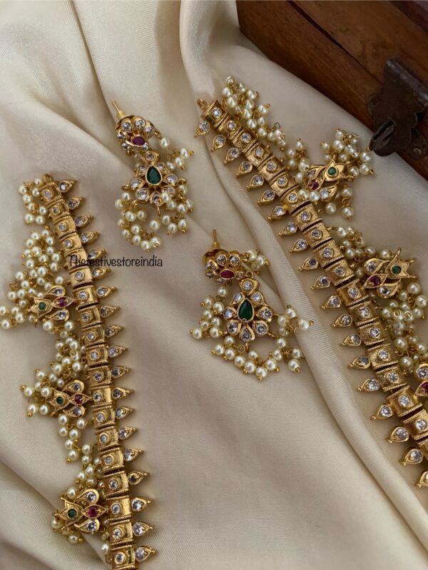 Classic guttapusalu haaram set